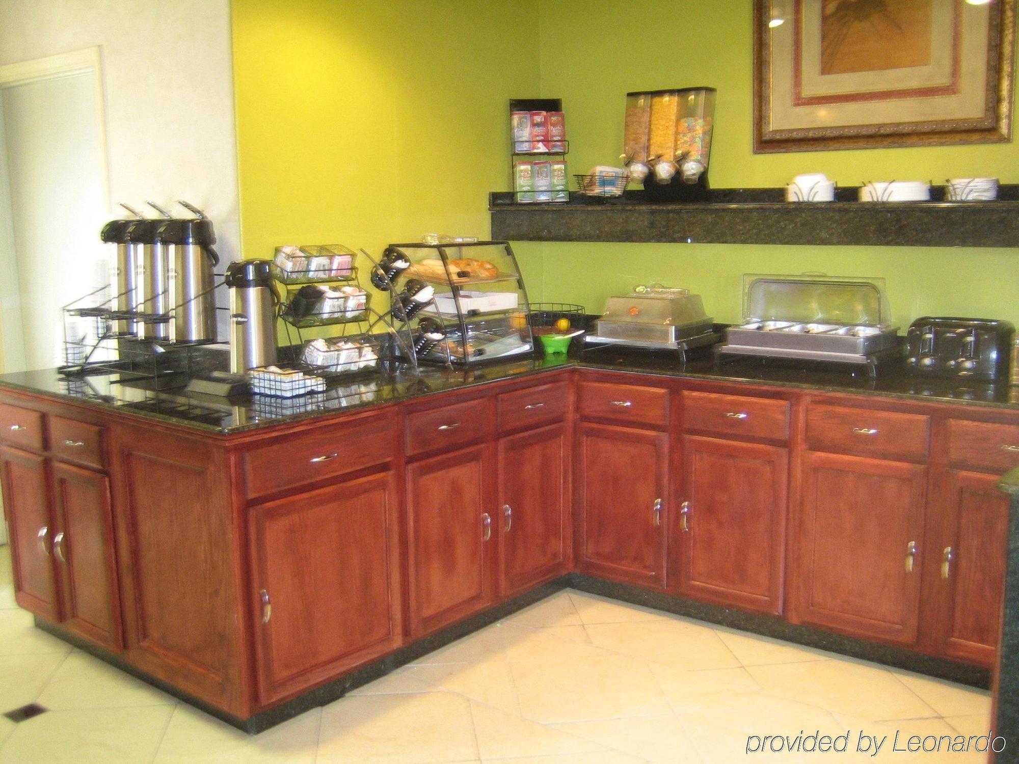 Econo Lodge Inn & Suites Eagle Pass Restaurang bild
